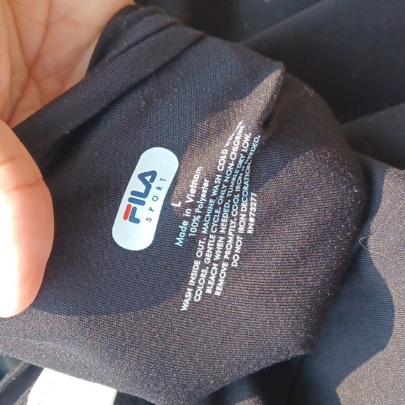 Fila Sport Black Performance Athletic Top,  Sz L, Black & Neon green - Picture 5 of 5